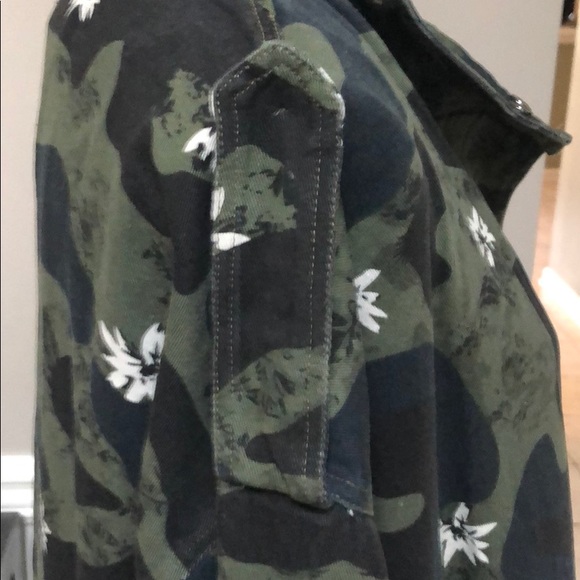 Last One CAMO FLORAL JACKET - Picture 5 of 8